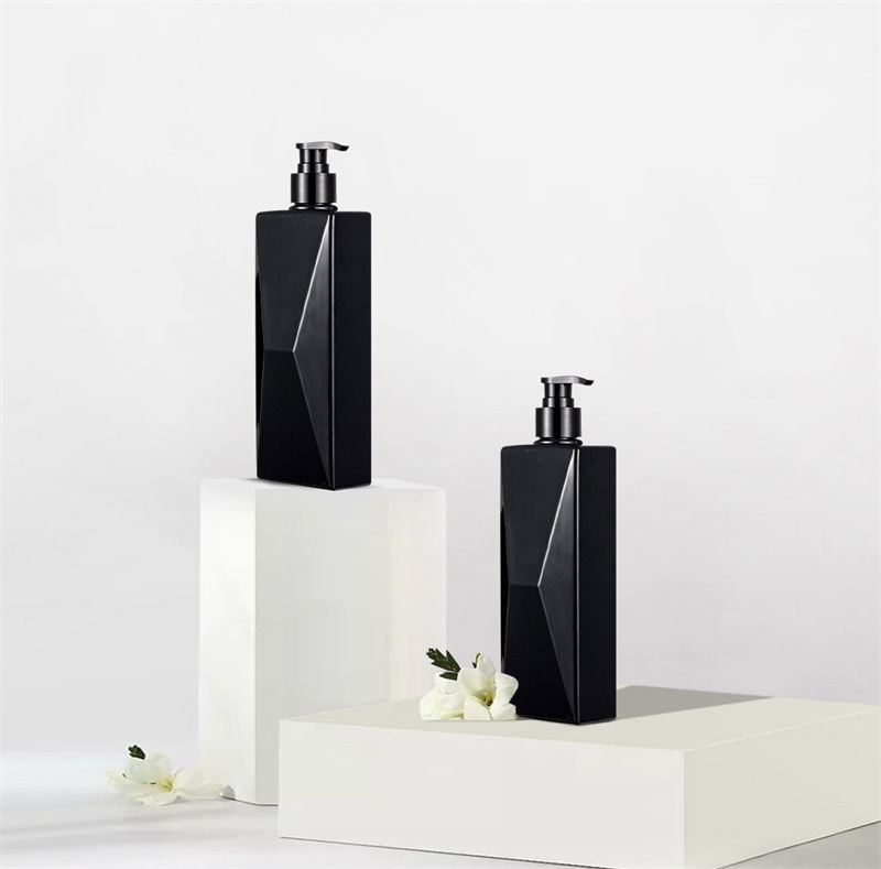 Lager 700 ml koreansk stil ogenomskinlig plastschampopaket för hemschampo i hög utseendenivå Handtvättvätskeflaska